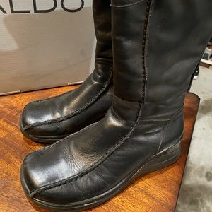 Aldo Women Size 9 tall boots